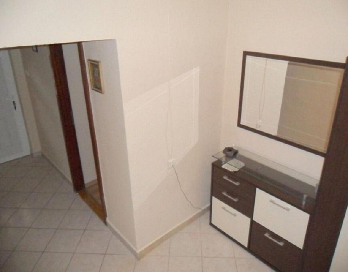 Apartment Dita Nin Exteriör bild