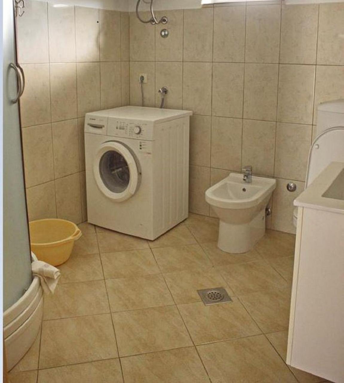 Apartment Dita Nin Exteriör bild